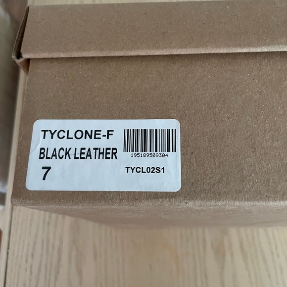 Steve Madden woman’s boots - Picture 7 of 9